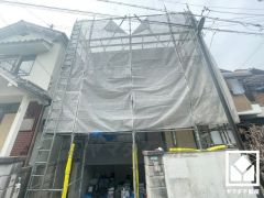 家族との時間も、自分だけの時間も心地よく過ごせる。シンプルで飽きのこない設計が、暮らしに余白をもたらします。