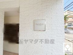 LD床暖房付きで、寒い冬でも足元ポカポカ。ホコリを巻き上げないのでお子様のいるご家庭にもおすすめです。