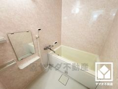 清潔感あふれる空間で、毎日のバスタイムをより快適に。