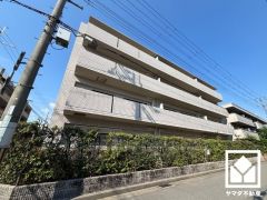 将来の家族構成の変化にも対応可能な4LDK。部屋数が多く、用途やライフスタイルの変化に合わせやすい間取りです。（Bプラン）