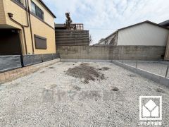 暮らしやすい整形地の2階建住宅です。部屋の形状が整っており家具の配置がしやすいため、デッドスペースが少なくなり、お部屋の広さを最大限に活用できます。