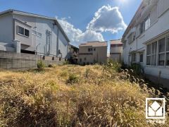 毎日の家事の負担を軽減でき、水道代の節約にもなる食器洗乾燥機付き。