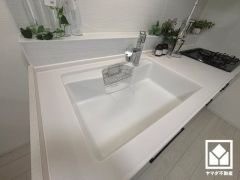 清潔感あふれるシンクで、毎日を気持ちよくスタート。