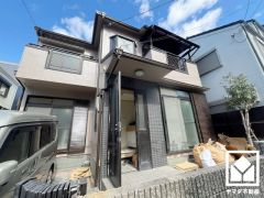 玄関にはシューズボックスを完備。家族の靴もしっかり収納できるので、玄関がいつも片付き、気持ちよくお客様を迎えられます。