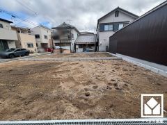 閑静な住宅街にあり、静かな環境で落ち着いた生活をお送りいただけます。