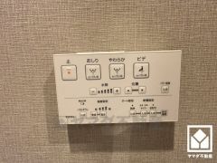 温水洗浄便座付きで、季節を問わずいつでも温かい便座をお使いいただけます。