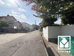 当日案内も可能ですのでぜひお問い合わせください。事前にご予約頂きましたら、営業時間外のご案内等も可能です。