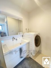 すっきりとした洗面台。