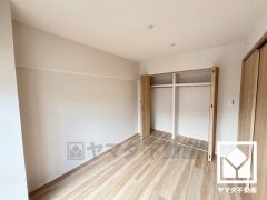 大きなクローゼットなので整理整頓しやすいです。