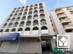 洗練されたデザインと堅牢な造り。美しさと安心を兼ね備えた、心地よい住まい。