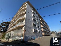 落ち着いた色合いと品のあるデザイン。帰るたびに安心感を感じられる佇まい。