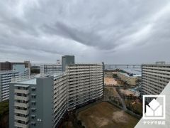 11階建て7階部分で、見晴らしの良い景色が広がります。