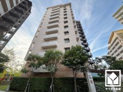 風通しの良い2WAYキッチンです。回遊性があり動線も短く済むので、家事効率が上昇します。