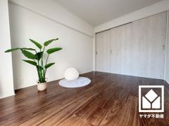 西側・中央の洋室は続き間になっており、一体利用も可能です。