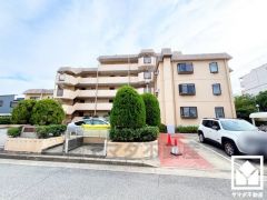 室内大変丁寧にお使いの美宅です。