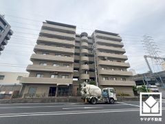 落ち着いた色合いと品のあるデザイン。帰るたびに安心感を感じられる佇まい。