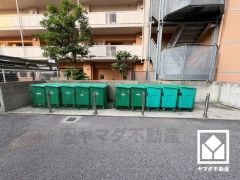 綺麗に整備されたゴミ出し場で気持ち良くお使い頂けます。