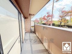 奥行きのある広々としたバルコニーなので、お洗濯物もたっぷりと干す事ができます。