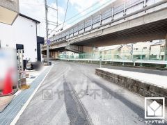 3段階中最も高いレベルの耐震等級3を取得。災害復興拠点に求められる水準の耐震性を備えた住宅で、安心してお住まいいただけます。