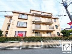全居室バルコニーに面したお部屋となっております。風通しが良く、明るい陽光がたっぷり差し込む心地よい生活空間です。