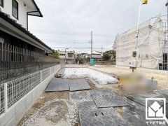 広々18.2帖のLDKが魅力。家族全員がリラックスできる、ゆったりとした快適リビングで温かい団らんの時間を。