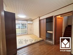 客間にもなる十分な広さの和洋室です。