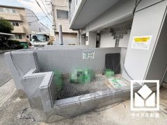 綺麗に整備されたゴミ出し場で気持ち良くお使い頂けます。