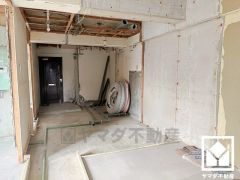 「香櫨園小学校」まで徒歩10分。低学年のお子様も安心して通学していただけます。（2025年9月末頃リフォーム完了予定）