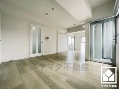 広々16.5帖のLDKが魅力。家族全員がリラックスできる、ゆったりとした快適リビングで温かい団らんの時間を。