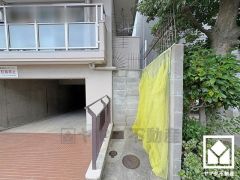 2025年9月末頃フルリフォーム完了予定。和室から洋室へ変更し、使い勝手の良いリノベーションを実施いたします。アフターサービス保証付きです。