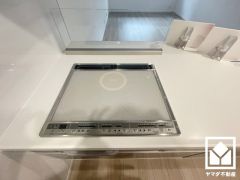 安全性と使いやすさを兼ね備えたIHクッキングヒーターで快適なキッチンライフ。お手入れもラクラクです。