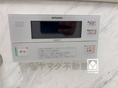 ボタン1つで自動でお湯張りができるオートバス機能付き。足し湯・差し湯機能もございますので、いつでも温かいお風呂に入ることができます。