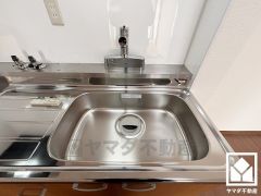 清潔感あふれるシンクで、毎日を気持ちよくスタート。