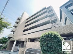 バルコニーは南向きで陽当たり、風通し良好。広々としているため、お洗濯物をたっぷりと干す事ができます。