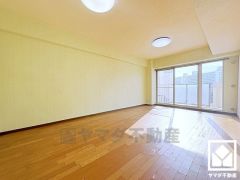 自然光を取り込む、開放感あふれる暮らし。隅々まで光が降り注ぎ、明るく心地の良い空間。