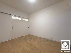 リビングに隣接している為、開放感がある空間です。