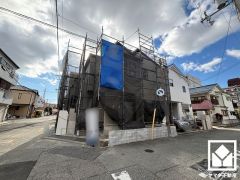 設計・建設住宅性能評価をW取得。耐震性、断熱性、省エネ性、劣化対策、維持管理・更新の容易性、空気環境、バリアフリー、防犯性など多岐に渡る国の定めた基準を満たした、高品質の住宅です。