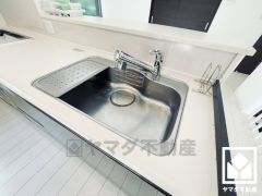 清潔感あふれるシンクで、毎日を気持ちよくスタート。