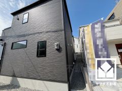 「ミニコープ南甲子園」まで徒歩4分、「ツルハドラッグ南甲子園店」まで徒歩8分など、お買い物施設が徒歩圏内に複数あり便利な住環境です。