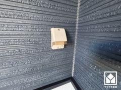 ガレージには防水コンセントがあり、掃除機や高圧洗浄機、防犯カメラの設置やイルミネーション用の電源など、多用途にお使いいただけます。