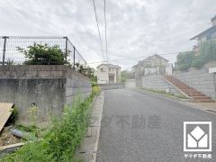 3LDK、土地面積233.01平米、建物面積100.4平米