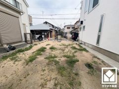 ブランコやすべり台などの遊具や、ゆったりとした広場が整備された「照寂公園」など、徒歩圏内に広めの公園が複数あり、子育て世帯の方にもお勧めです。