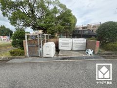 清潔なゴミ出し場で気持ち良くお使い頂けます。