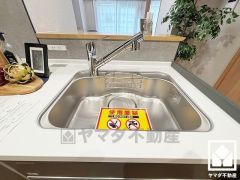 清潔感あふれるシンクで、毎日を気持ちよくスタート。