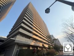 「セブンイレブンハートインJR尼崎駅北NKビル店」まで徒歩2分、「マックスバリュ金楽寺店」まで徒歩8分など、他にもお買い物施設が徒歩圏内に複数あり便利な住環境です。