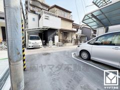 省エネ基準適合住宅で、光熱費などのランニングコストを抑えられます。夏は涼しく、冬は暖かい、季節に関わらず快適に過ごせる住宅です。