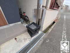 外装・内装まるごとリフォーム「新築そっくりさん」施工済みの大変綺麗な住宅です。