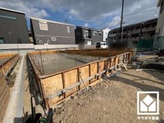 室内洗濯機置場がございますので、天候に左右されず洗濯していただけます。