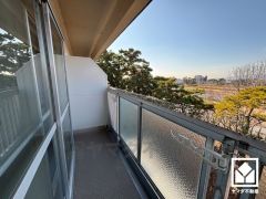 広々としているため、お洗濯物をたっぷりと干す事ができます。