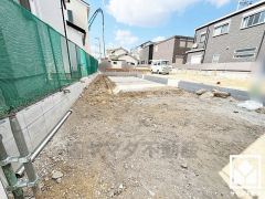 コミュニケーションがとりやすいリビング階段の住宅。移動の際にLDKを通る生活動線なので、ご家族と顔を合わせる機会が増えます。